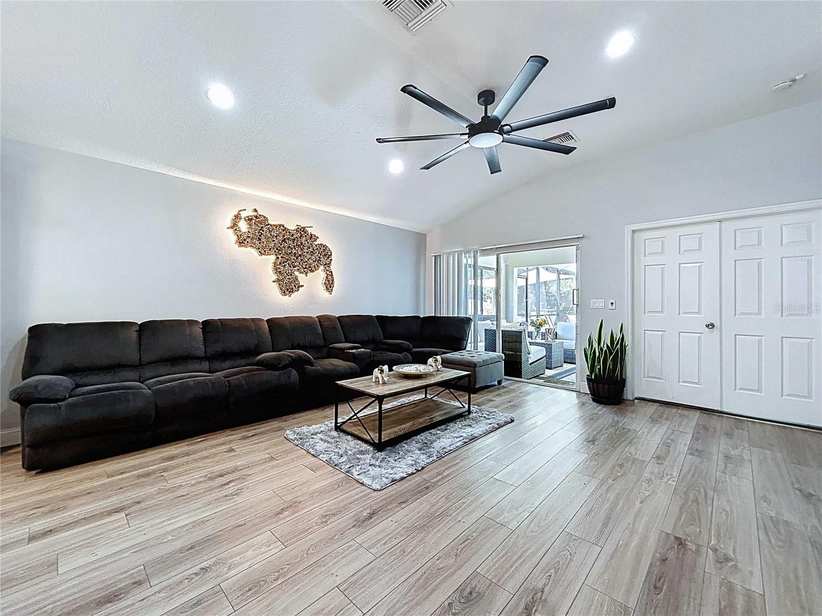 6205 CHAPEL PINES BLVD