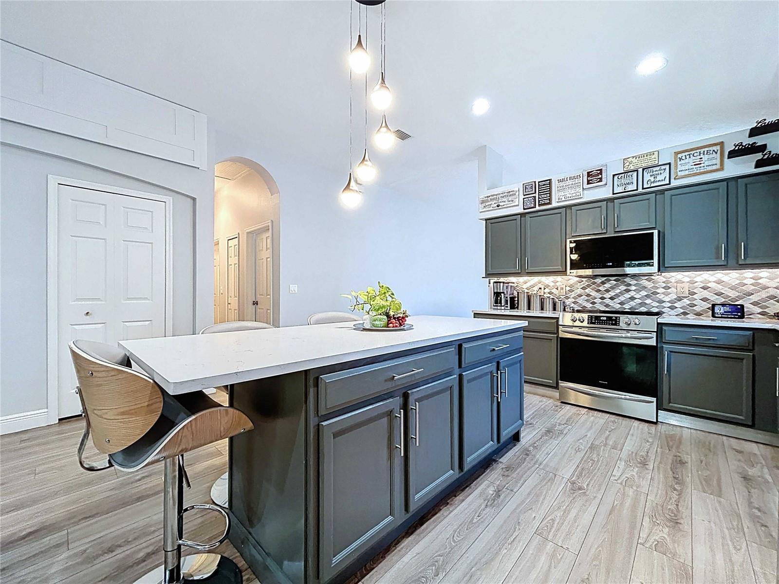 6205 CHAPEL PINES BLVD