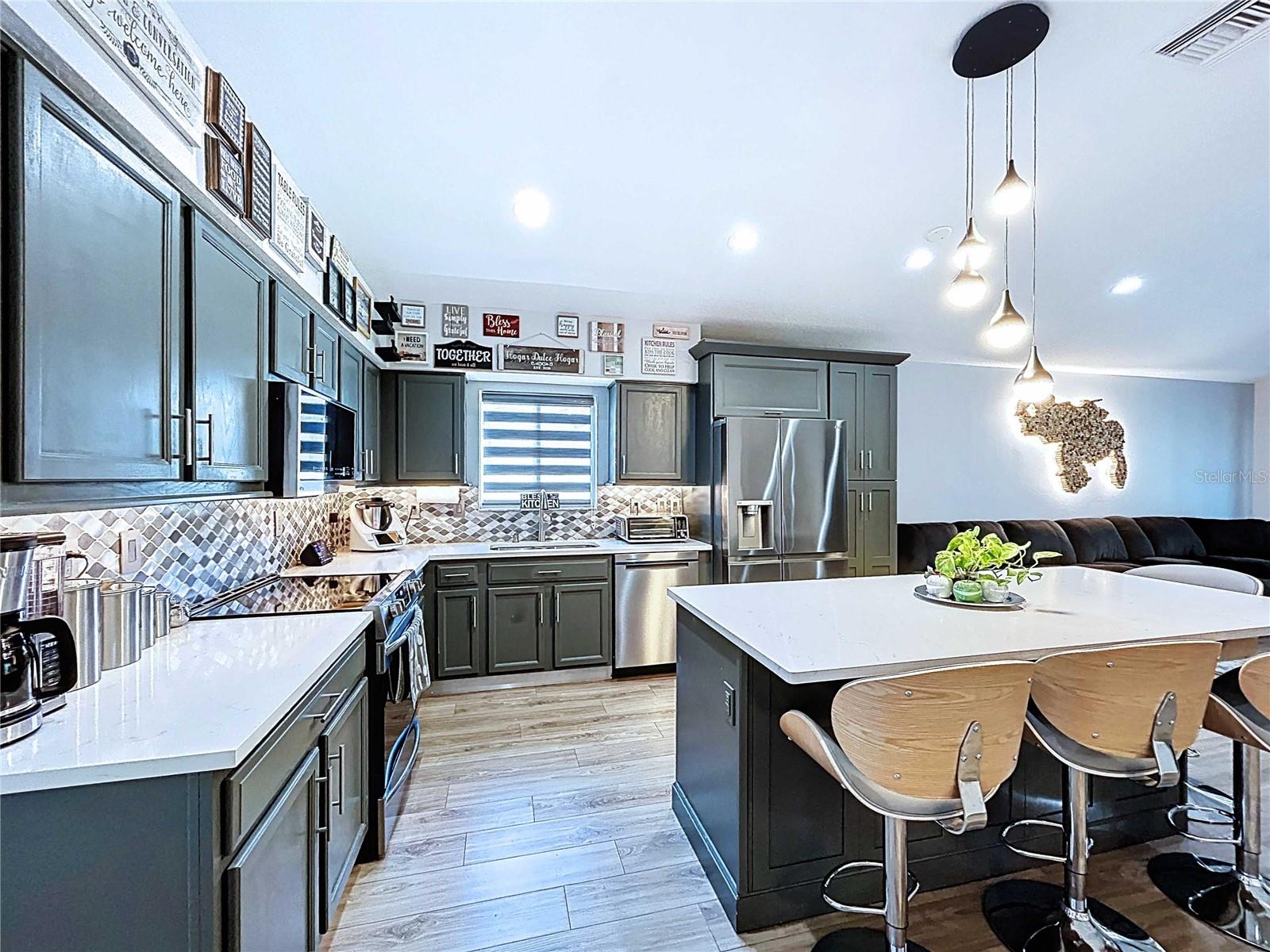 6205 CHAPEL PINES BLVD