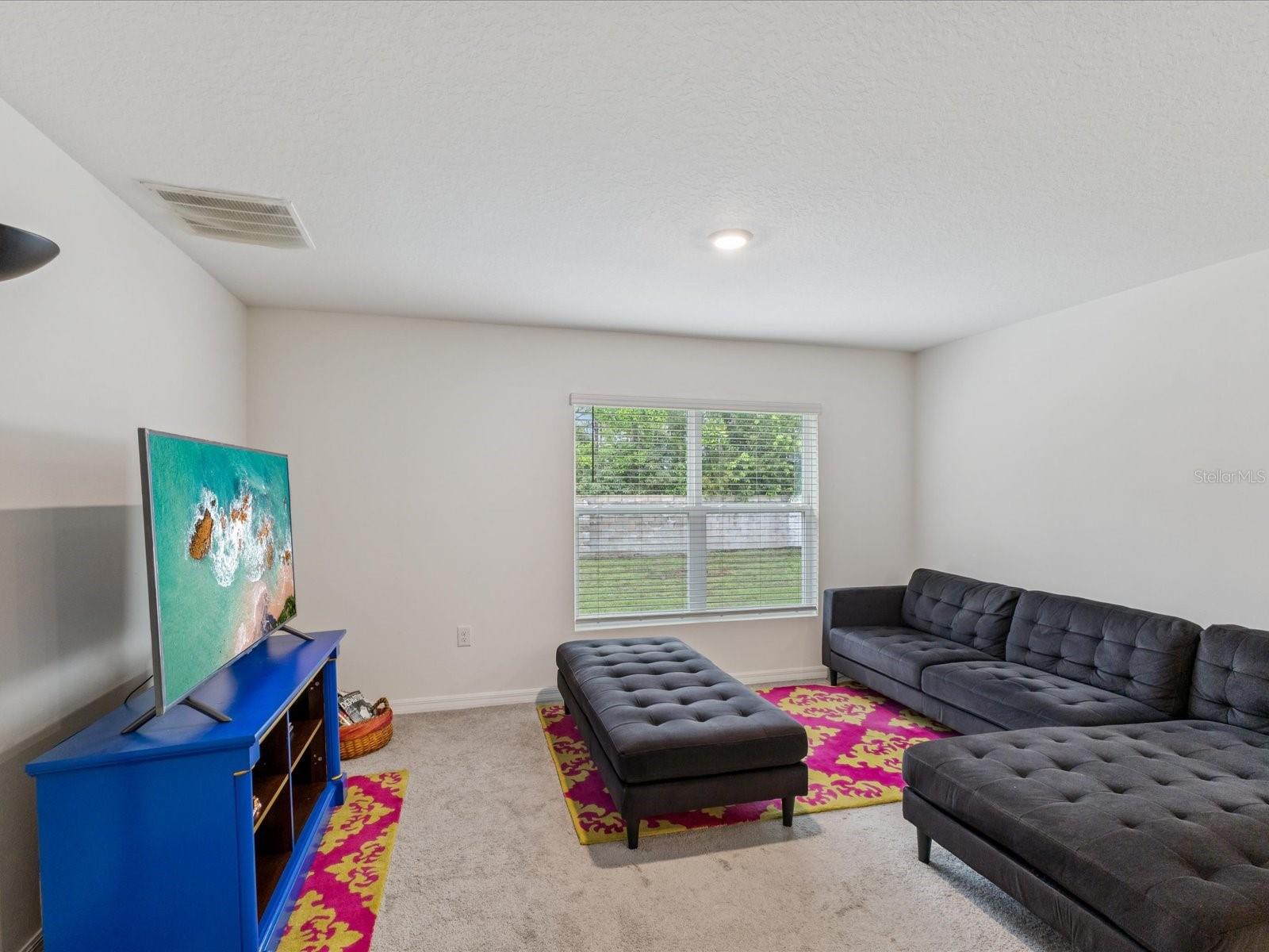 6043 PIEDMONT DR