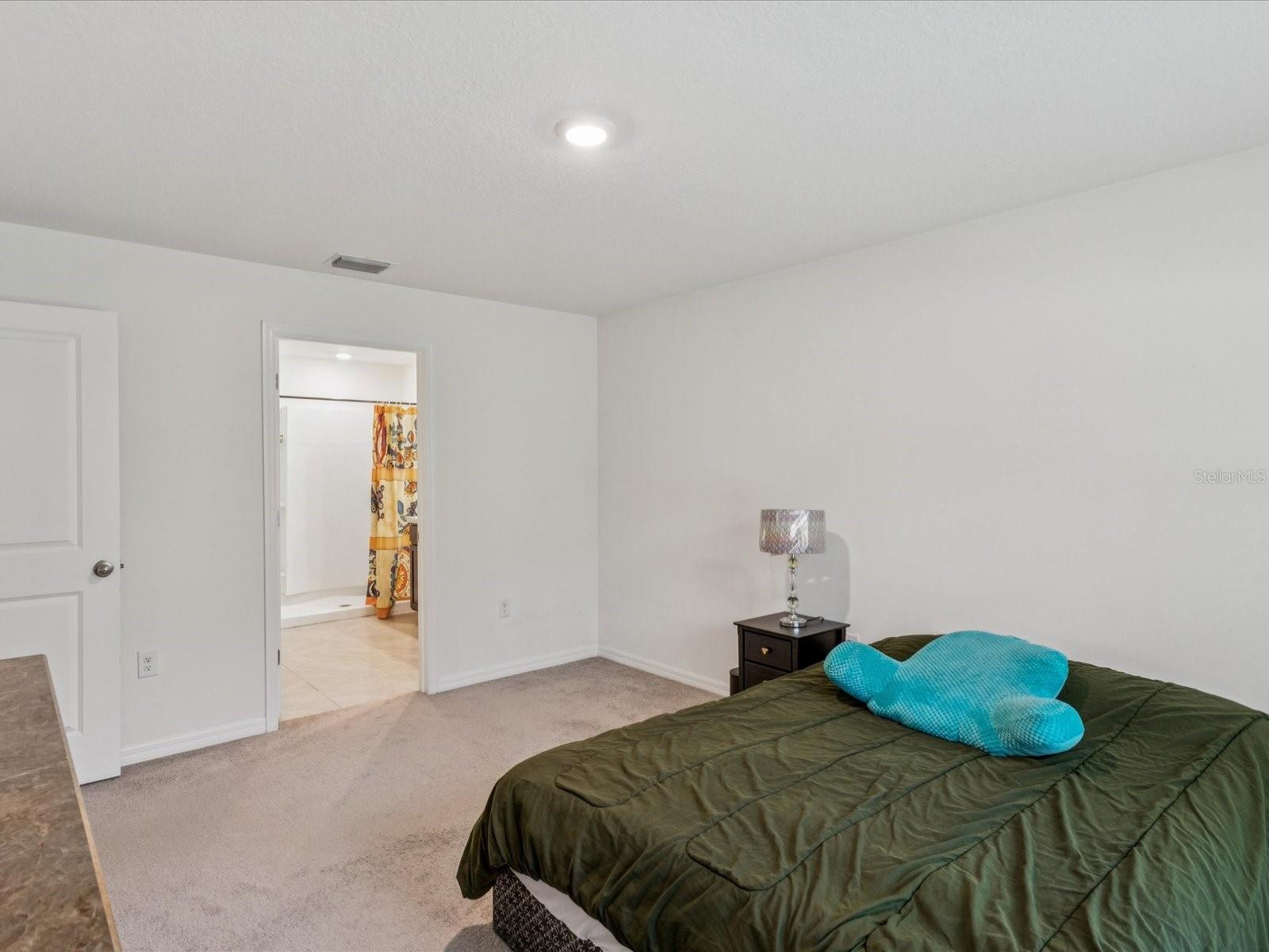6043 PIEDMONT DR