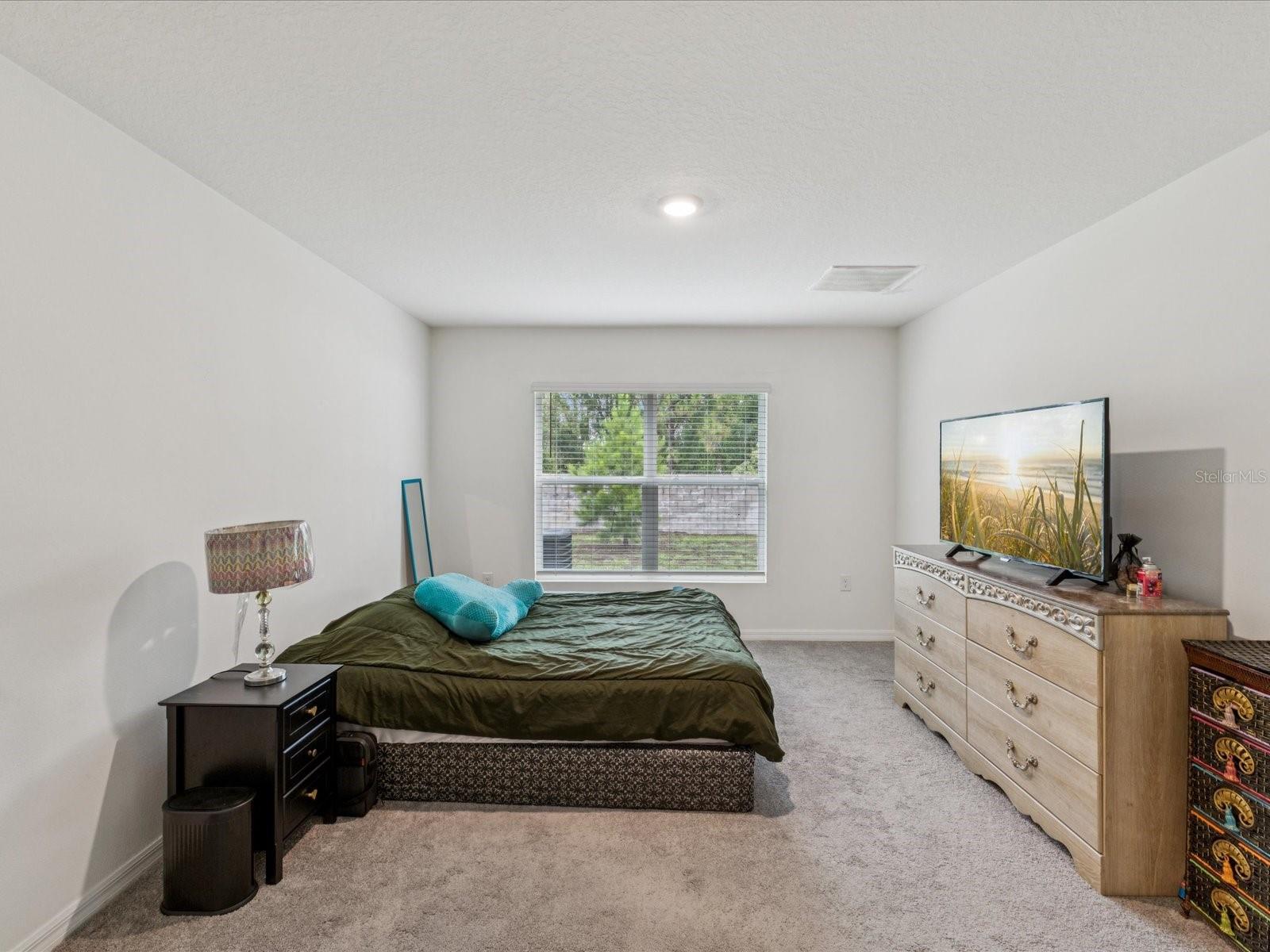 6043 PIEDMONT DR