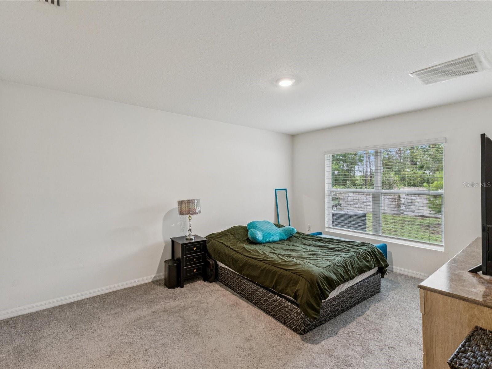 6043 PIEDMONT DR