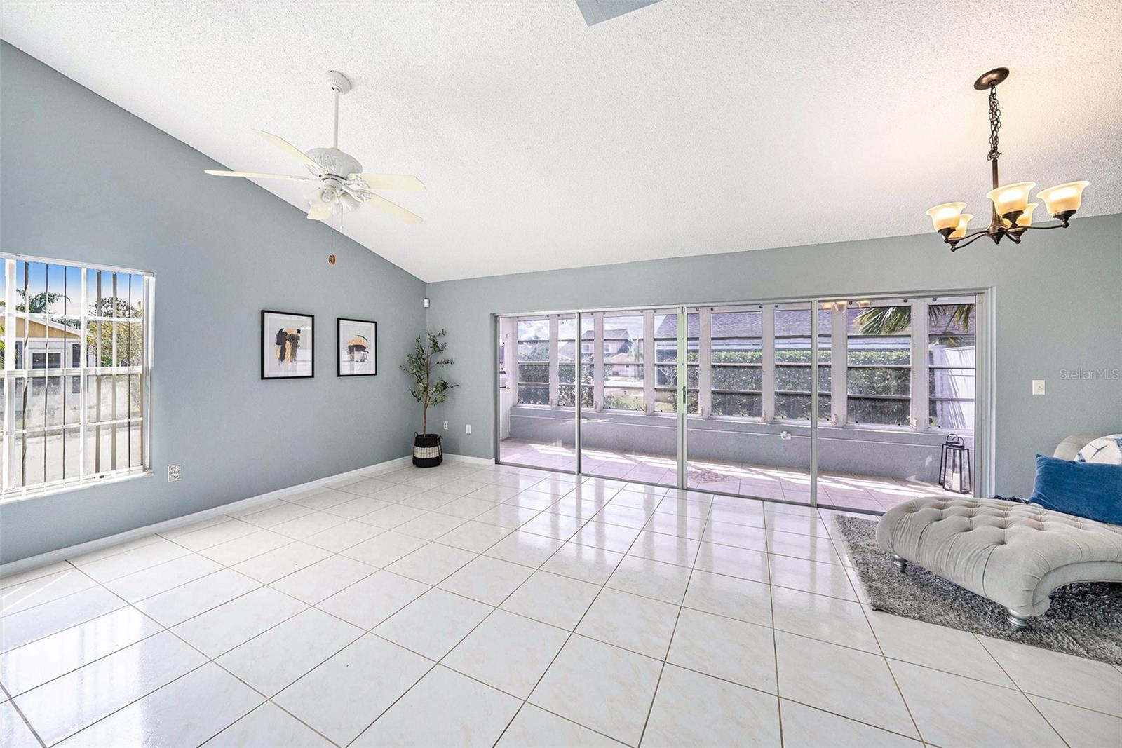 4270 BOSTON CIR