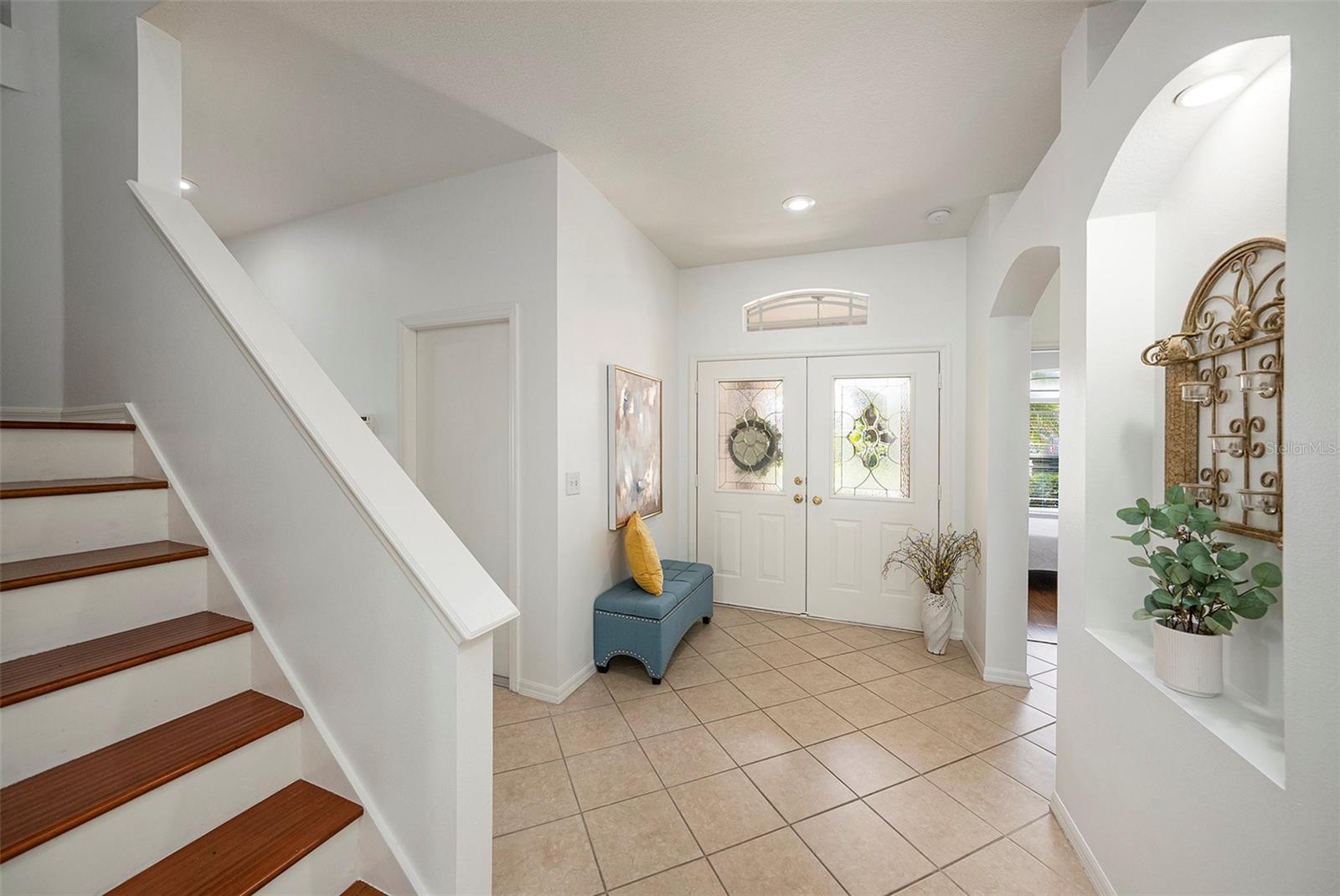 2132 RENSSELAER DR