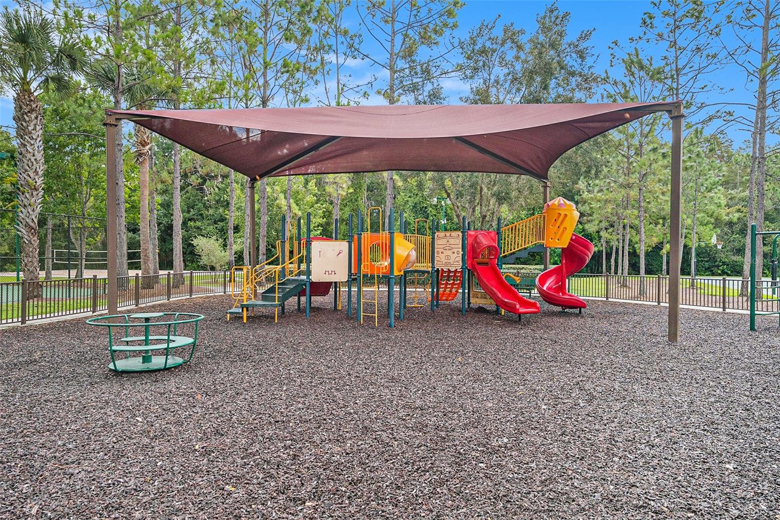 2132 RENSSELAER DR