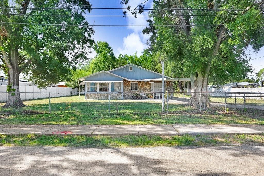 6808 W COMANCHE AVE