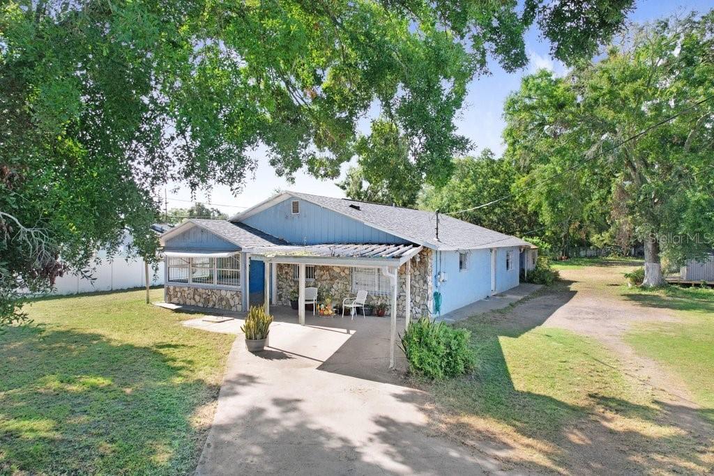 6808 W COMANCHE AVE