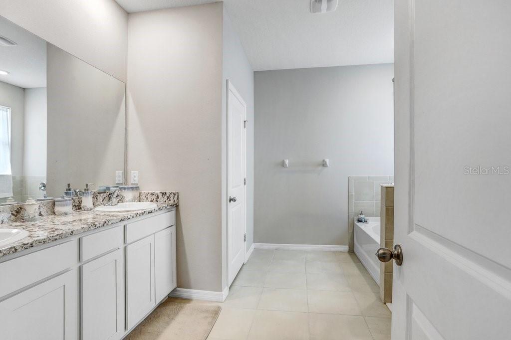 4013 LIVELY CORAL PL