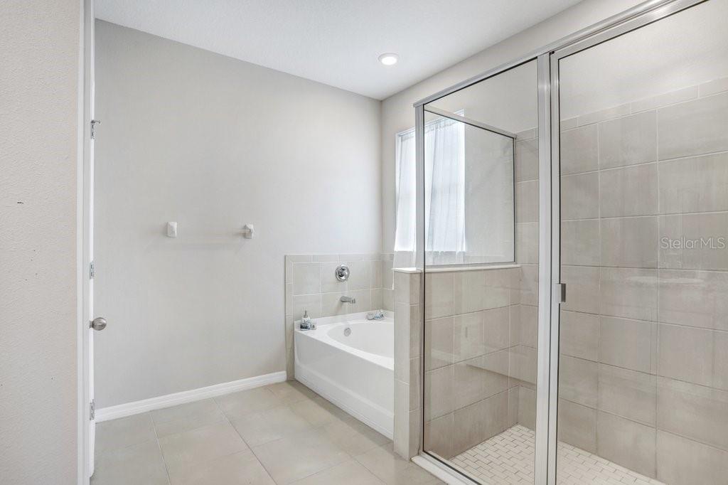 4013 LIVELY CORAL PL