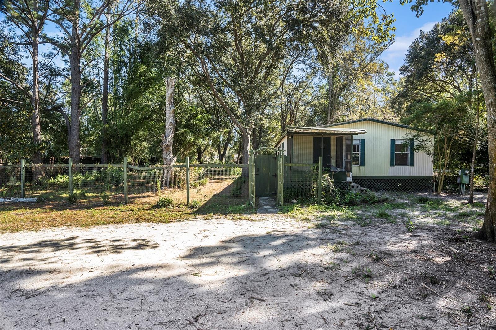 26546 GLENWOOD DR