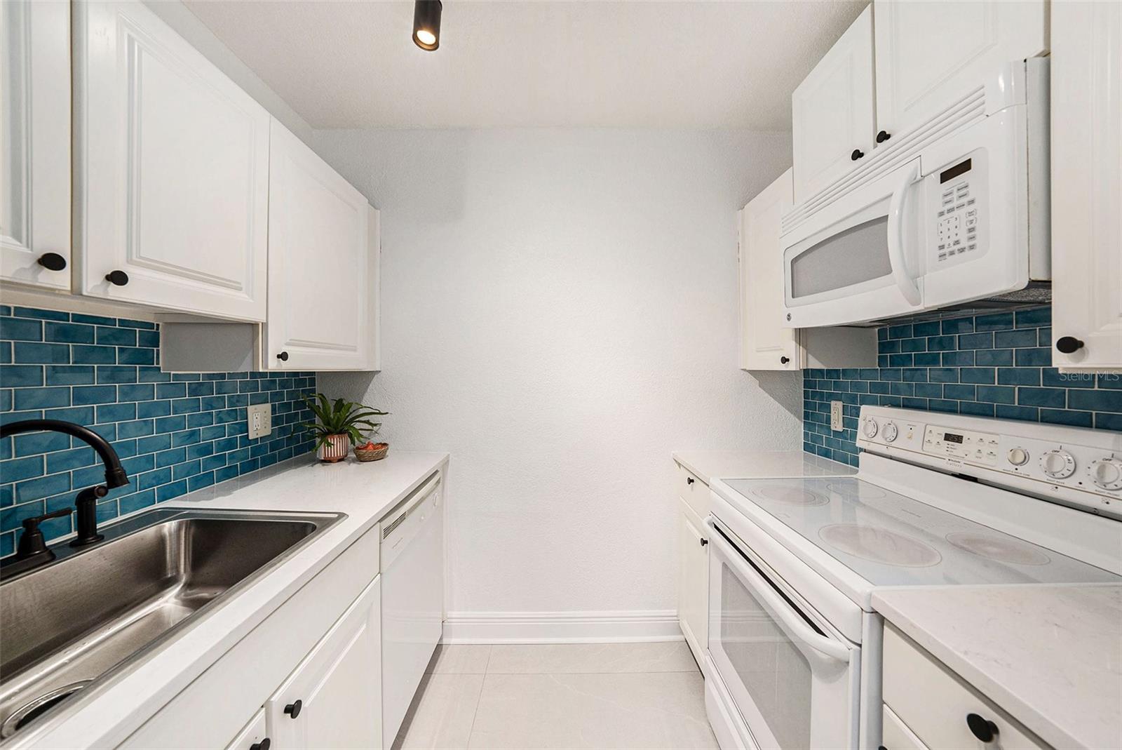 13725 JUNIPER BLOSSOM DR #201