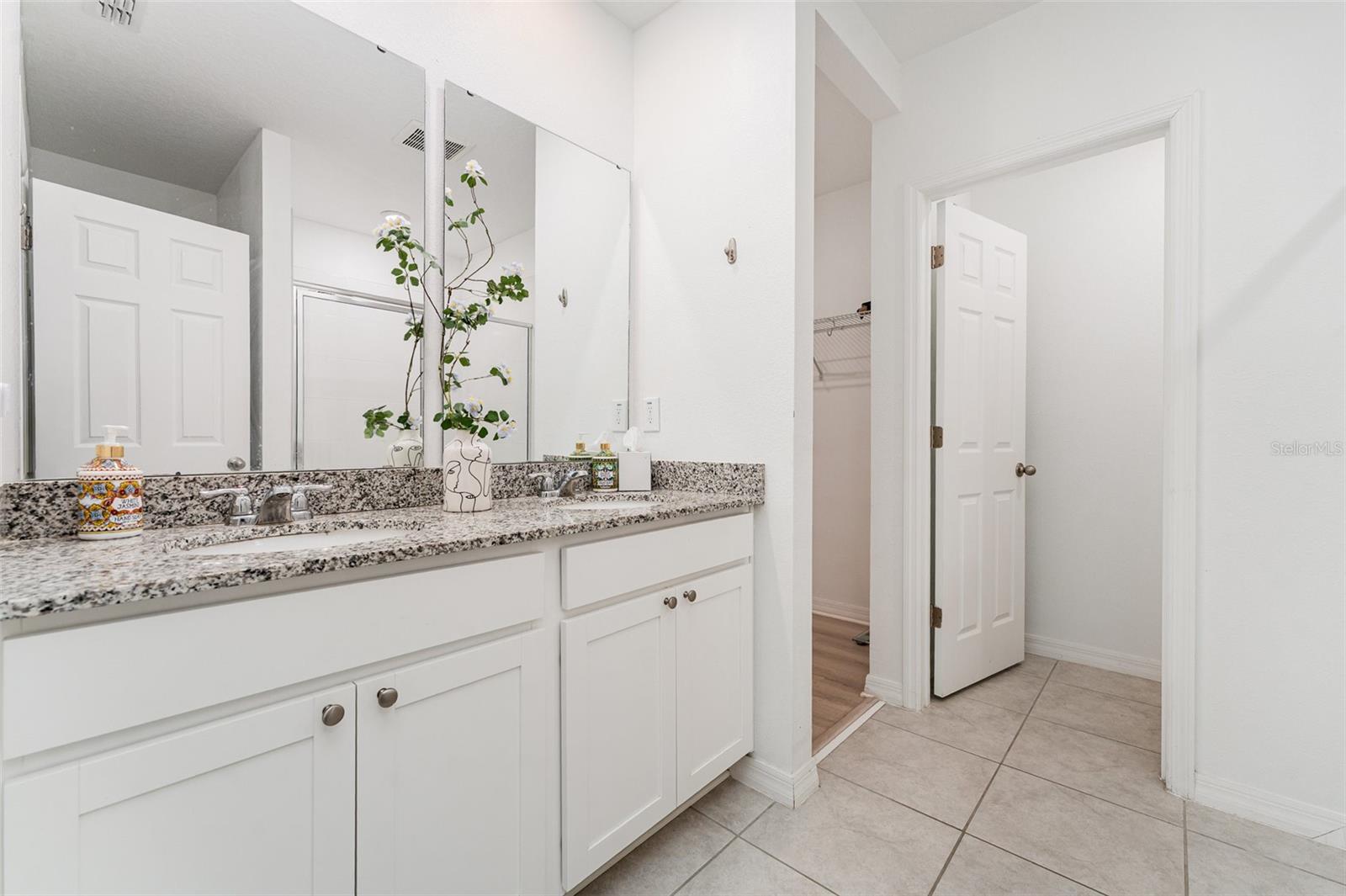 573 VISTA VILLAGES BLVD