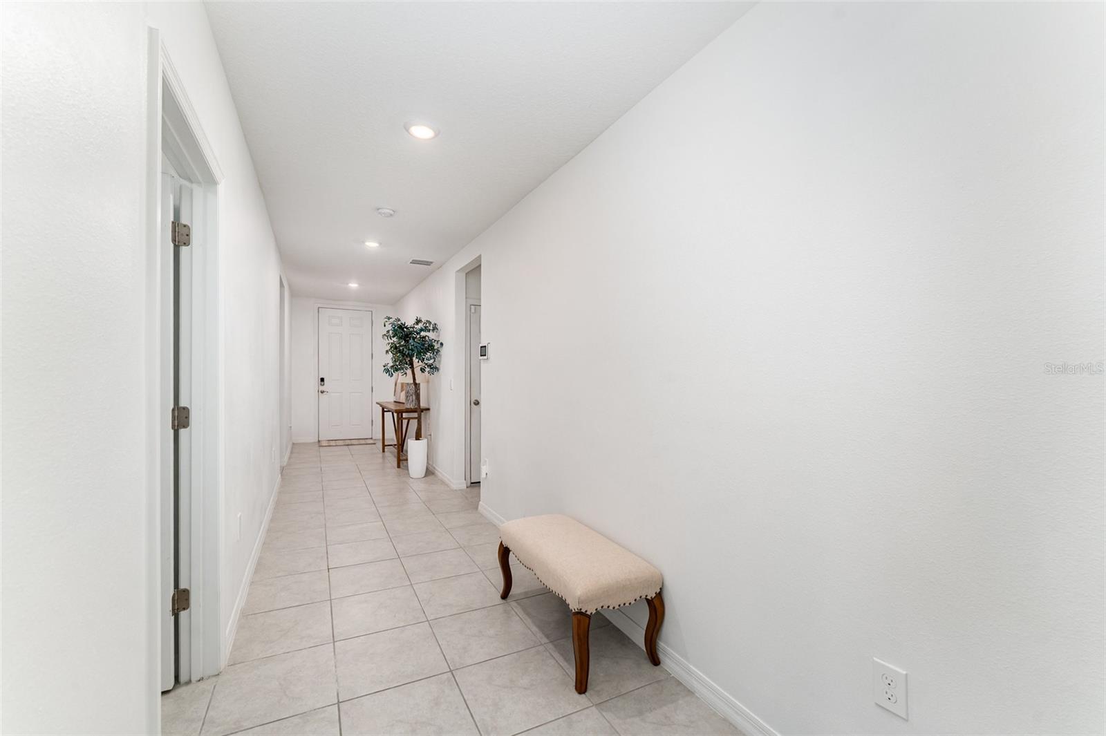 573 VISTA VILLAGES BLVD