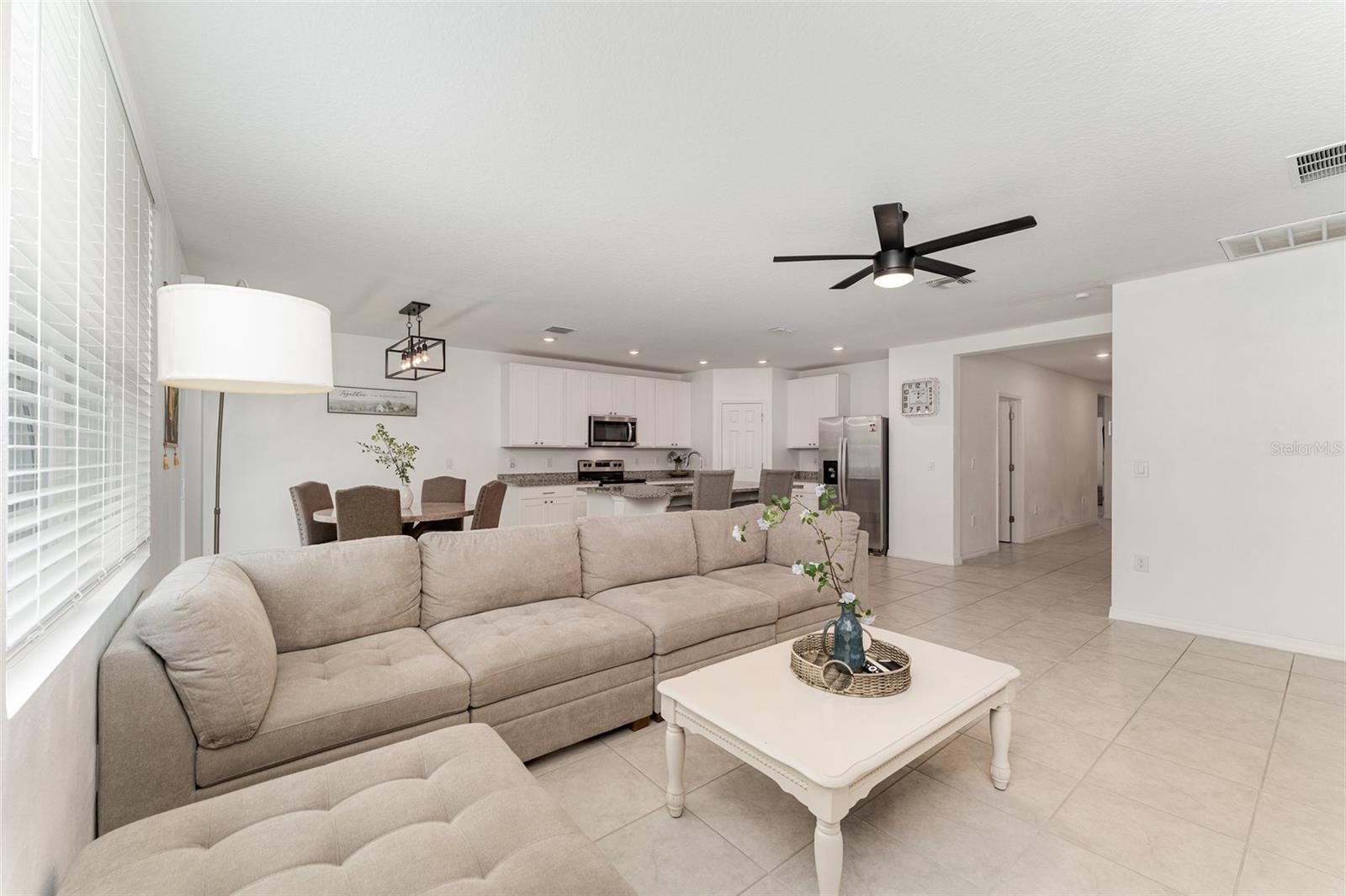 573 VISTA VILLAGES BLVD