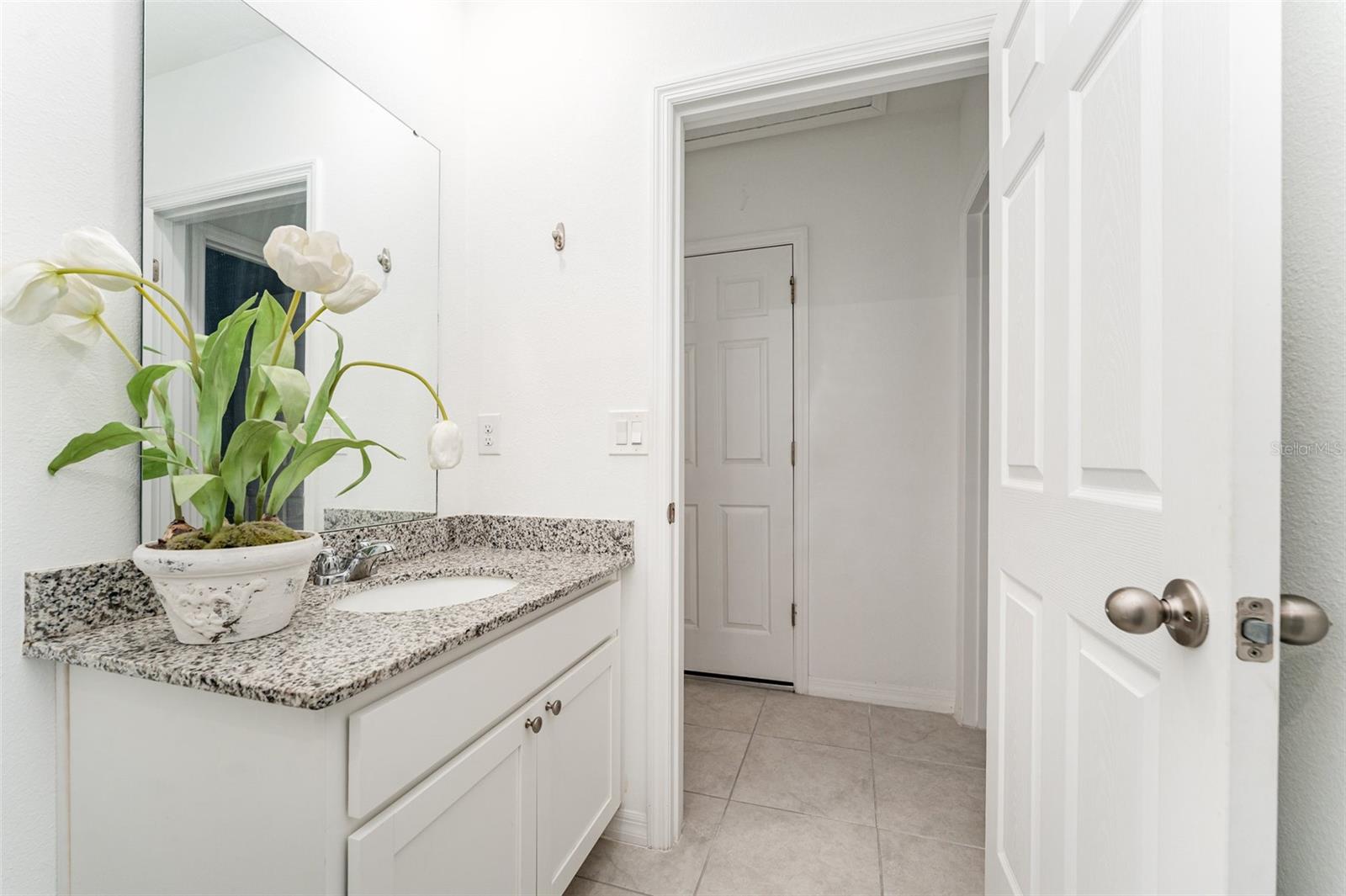 573 VISTA VILLAGES BLVD