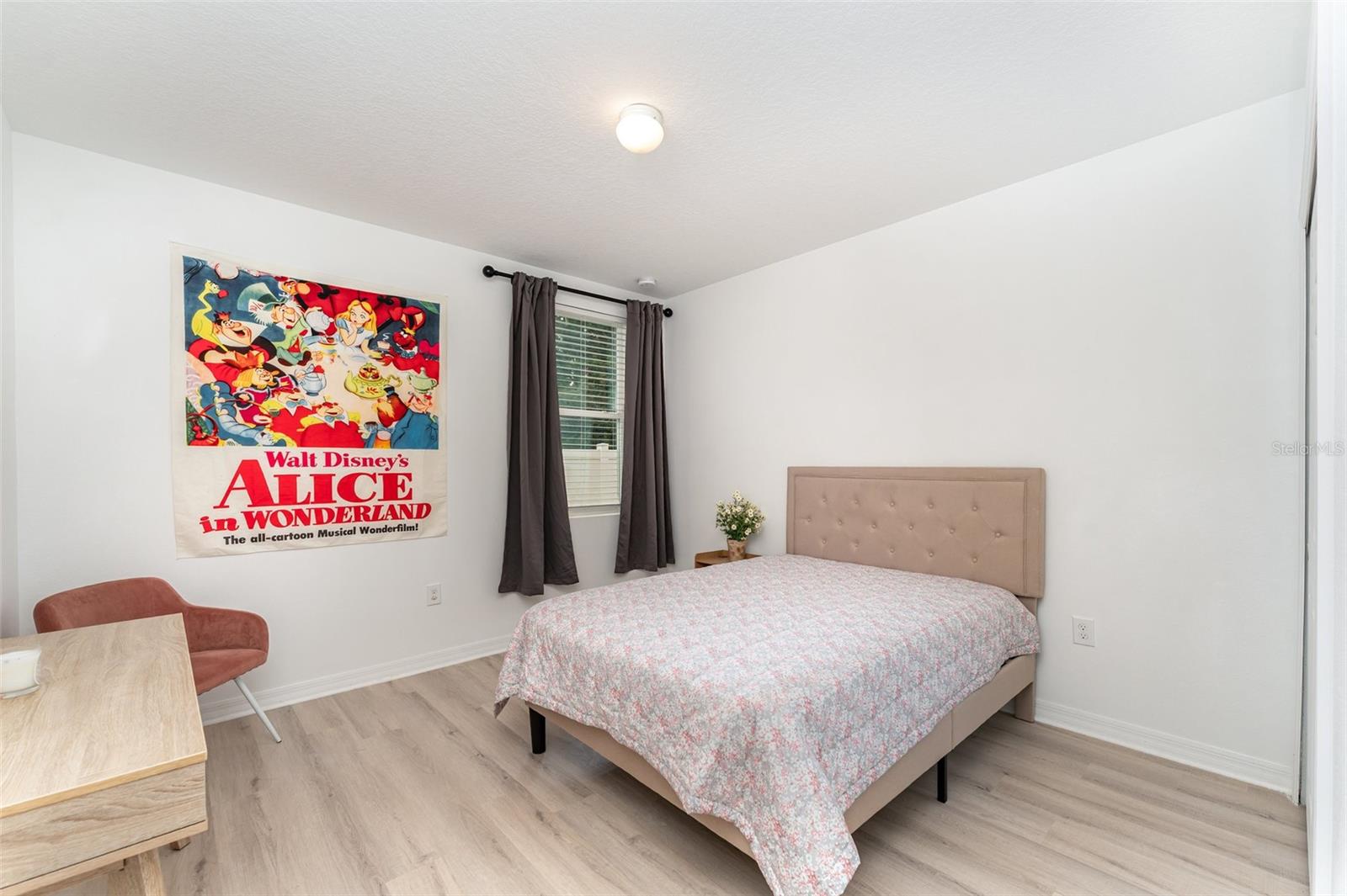 573 VISTA VILLAGES BLVD