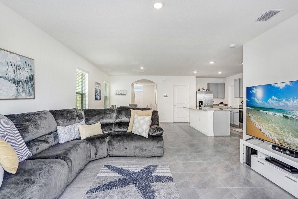 9319 FORGE BREEZE LOOP