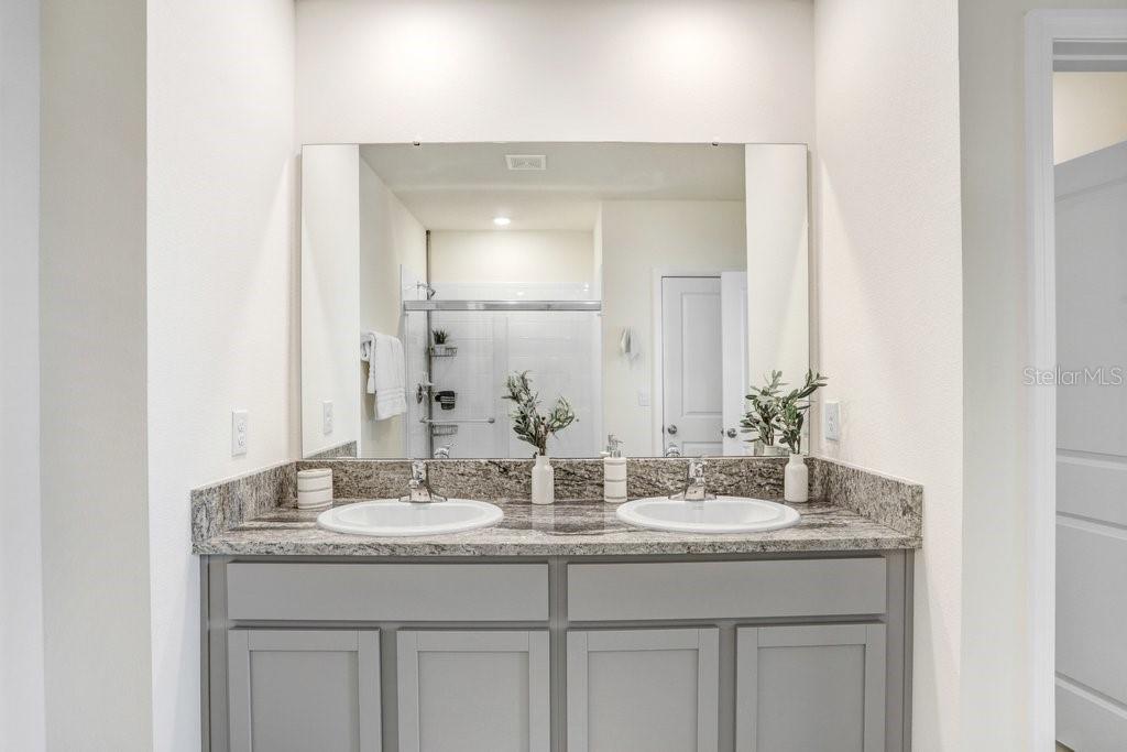 9319 FORGE BREEZE LOOP