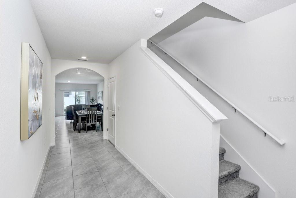 9319 FORGE BREEZE LOOP