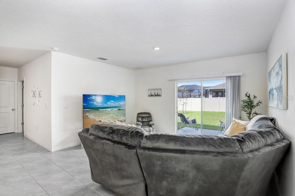 9319 FORGE BREEZE LOOP