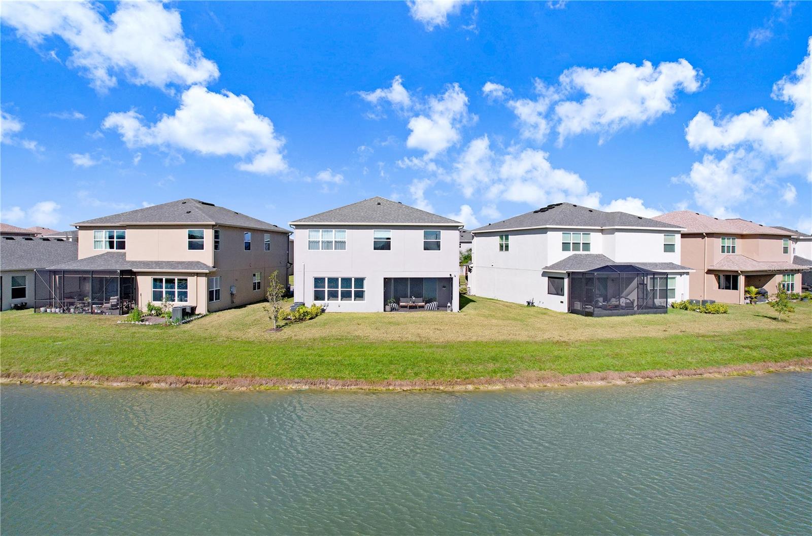 3254 WOODLAND BROOK WAY