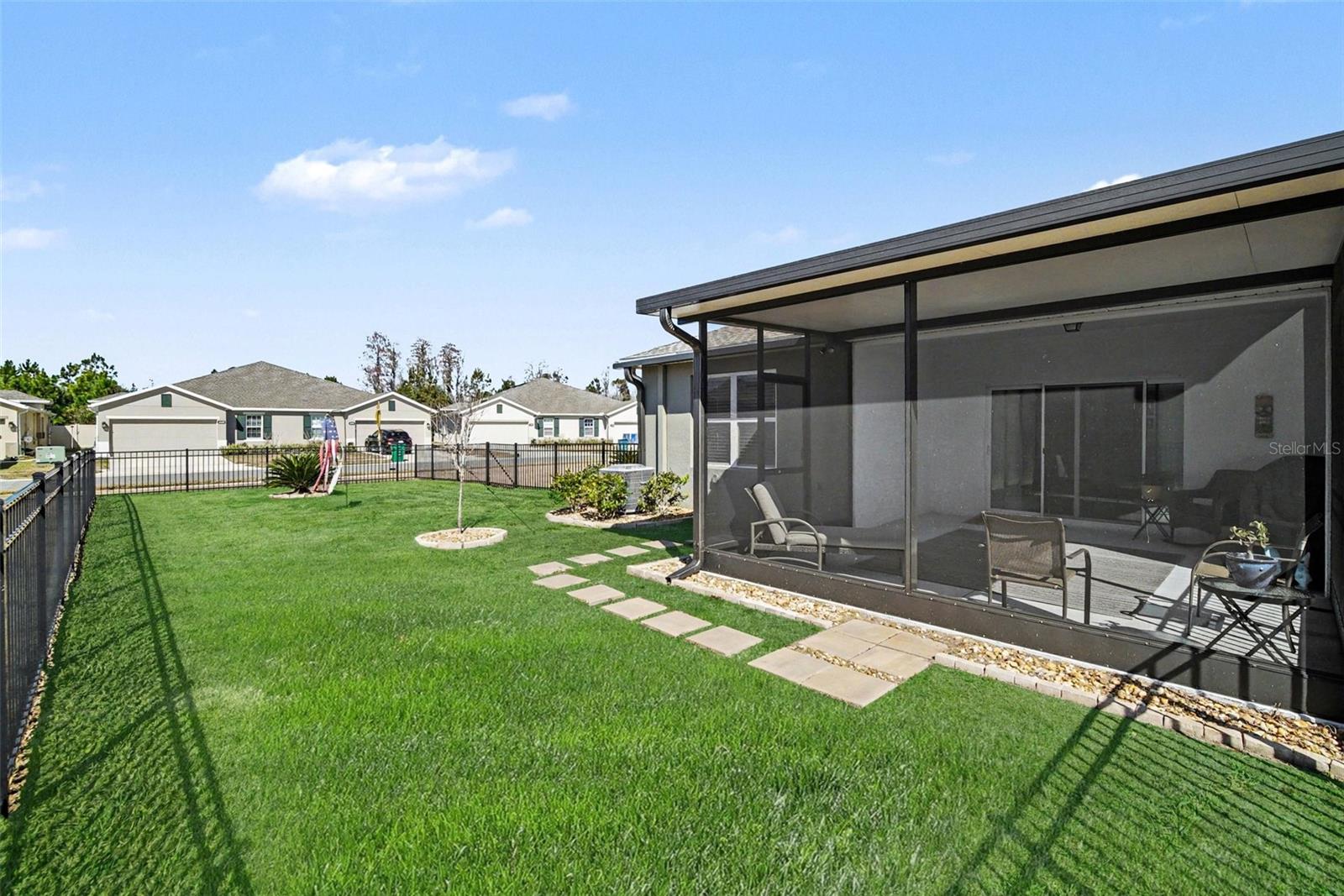 18088 TURNING LEAF CIR