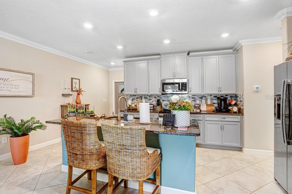 10385 ECHO DOCK LOOP