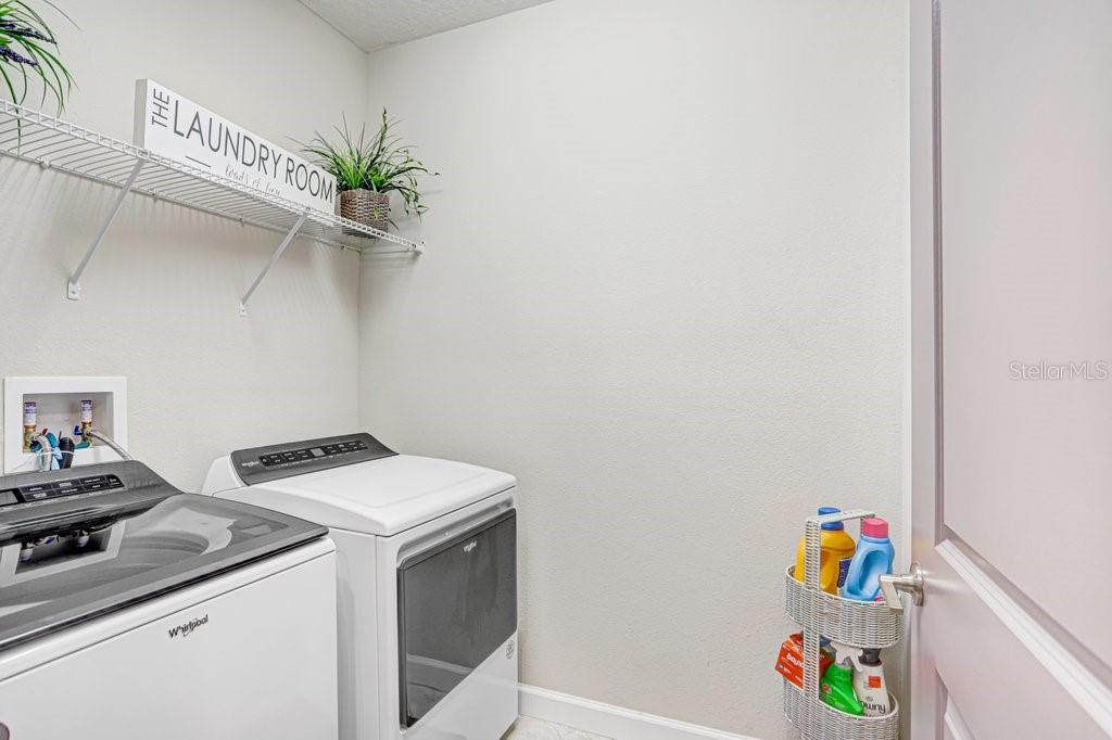 10385 ECHO DOCK LOOP