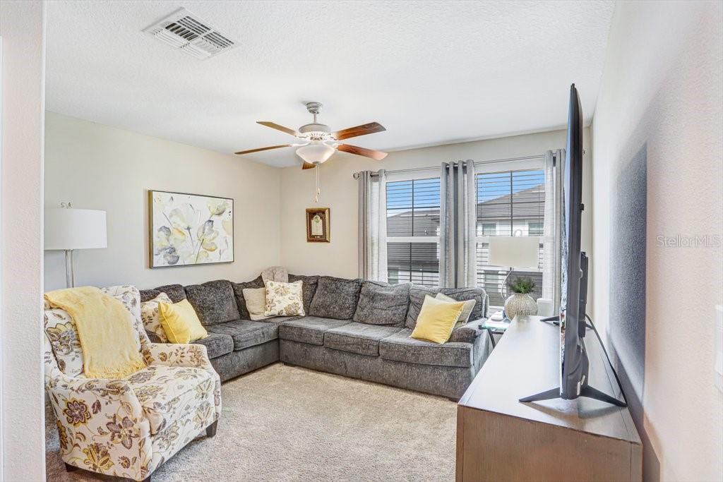 10385 ECHO DOCK LOOP