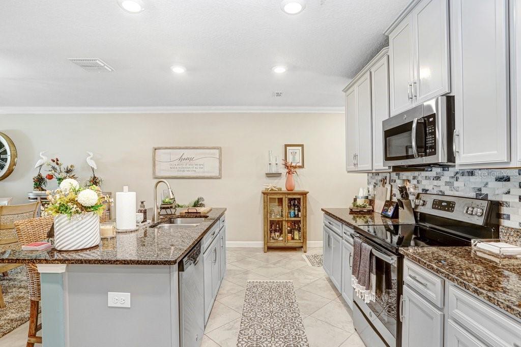 10385 ECHO DOCK LOOP