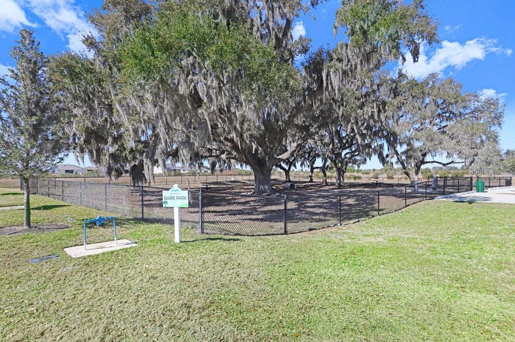 10385 ECHO DOCK LOOP