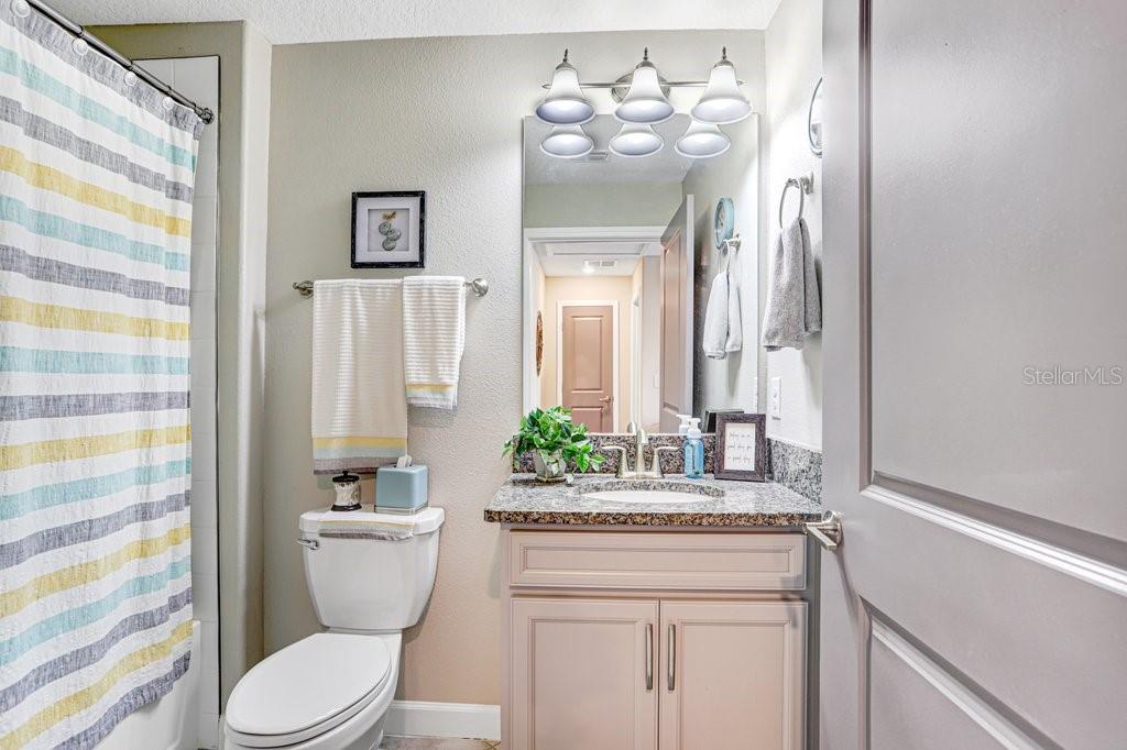 10385 ECHO DOCK LOOP