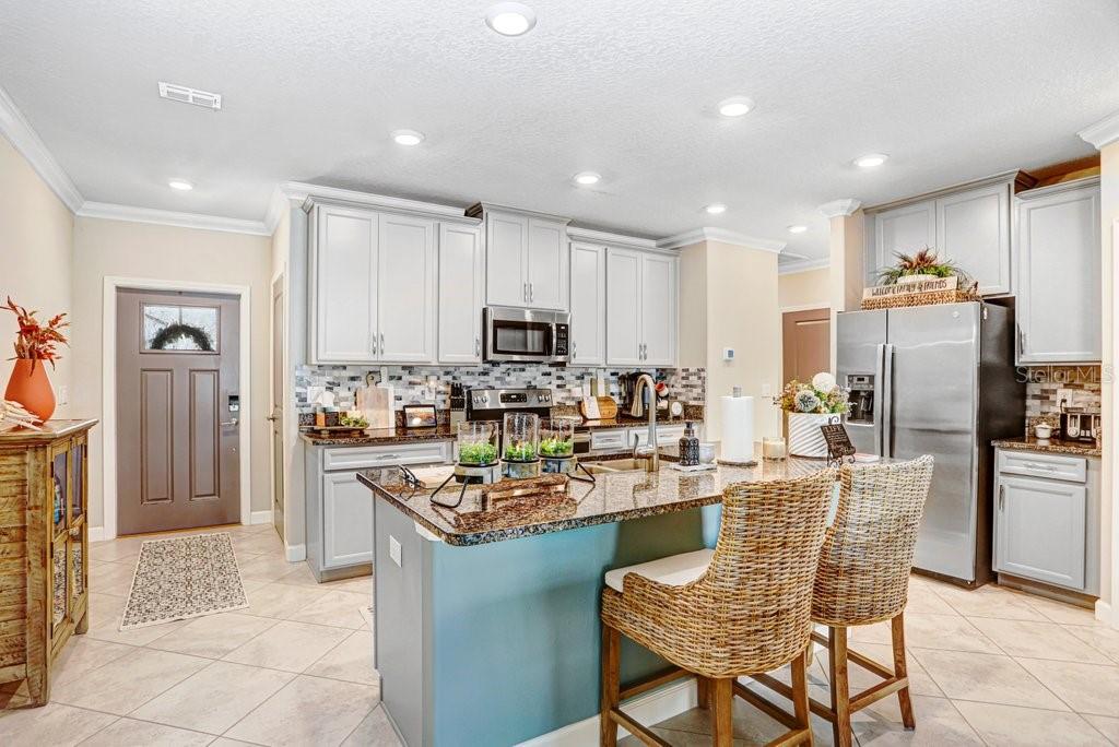 10385 ECHO DOCK LOOP