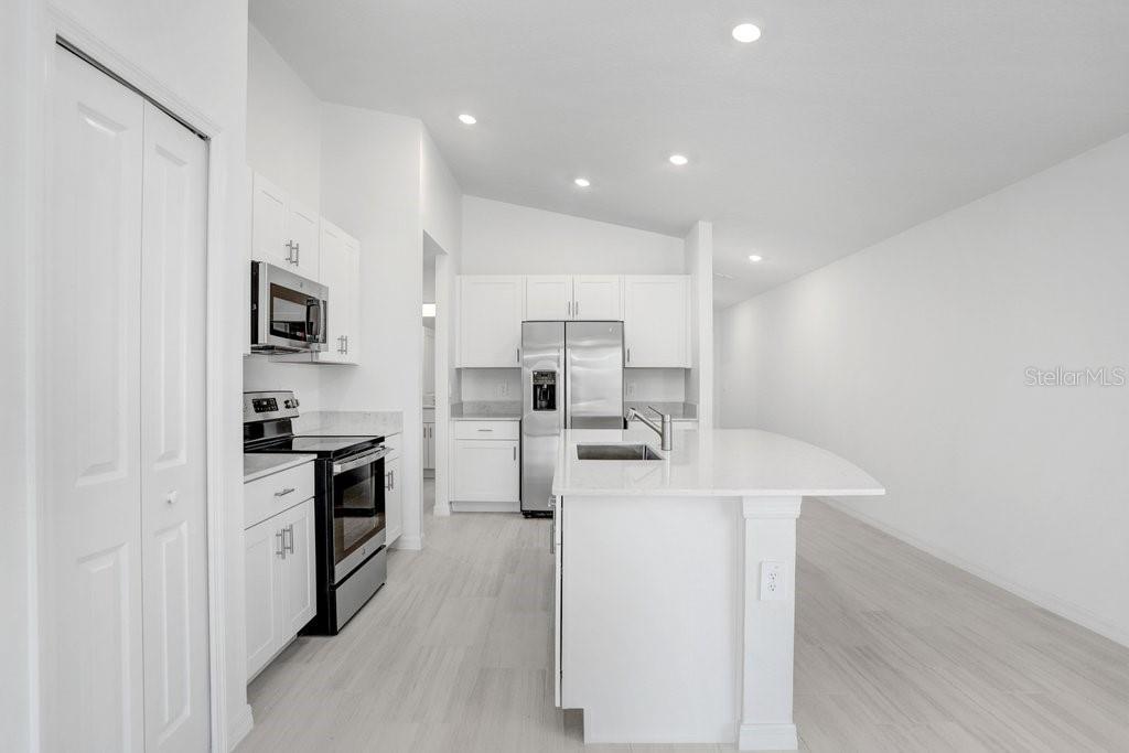 11545 RADIANT SHORE LOOP