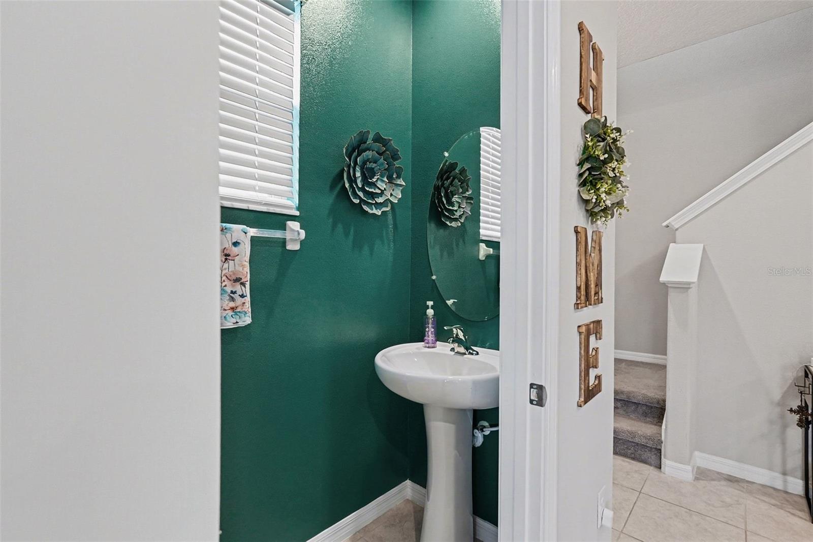 31962 BLUE PASSING LOOP