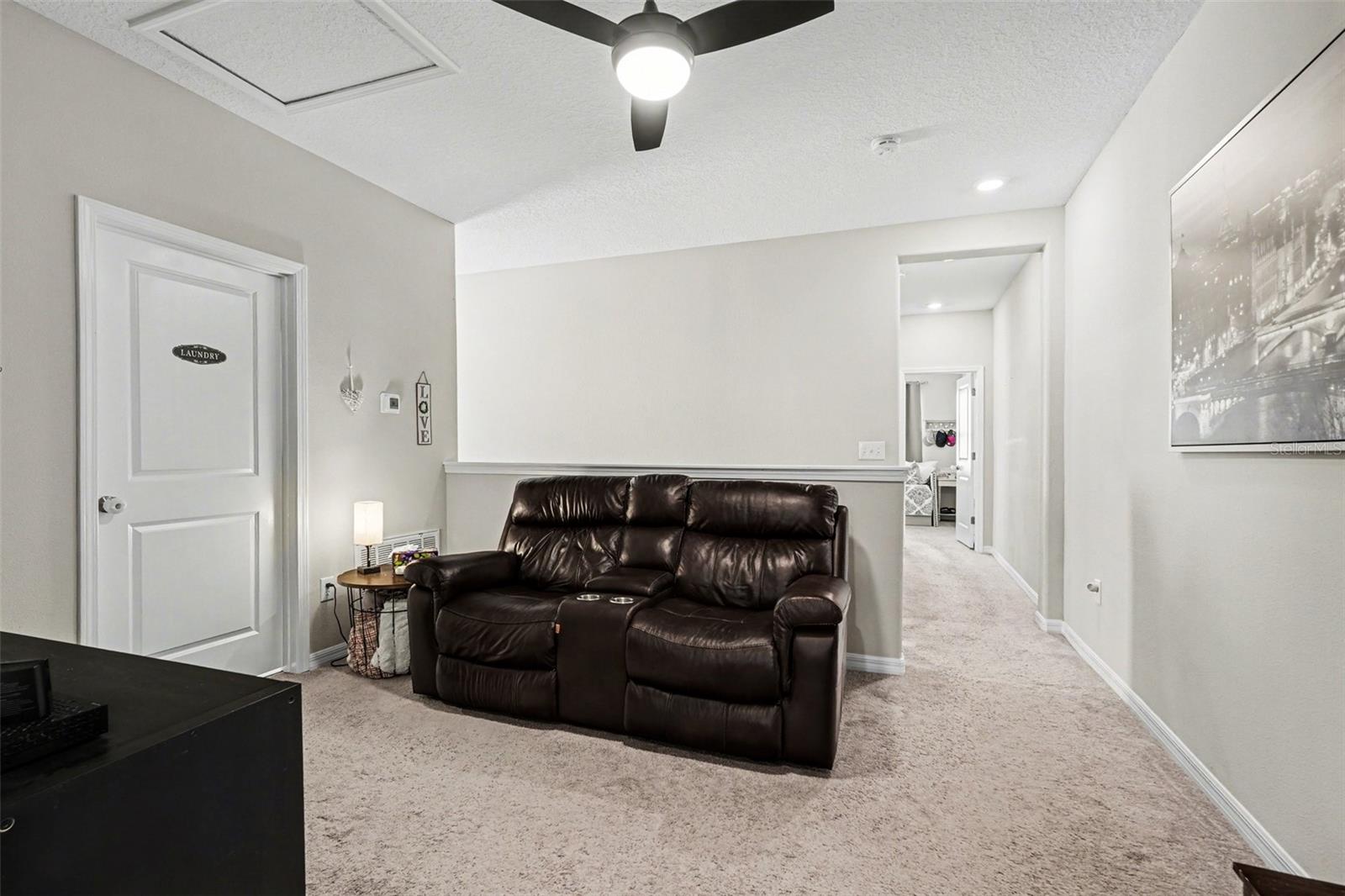 31962 BLUE PASSING LOOP