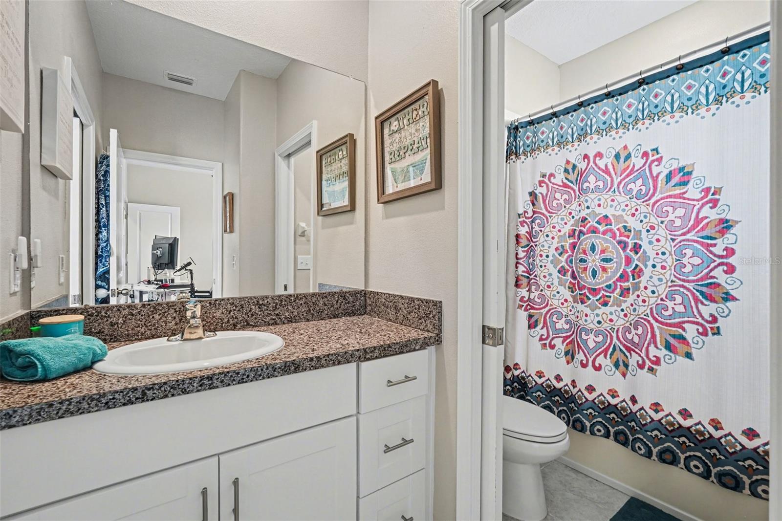 31962 BLUE PASSING LOOP