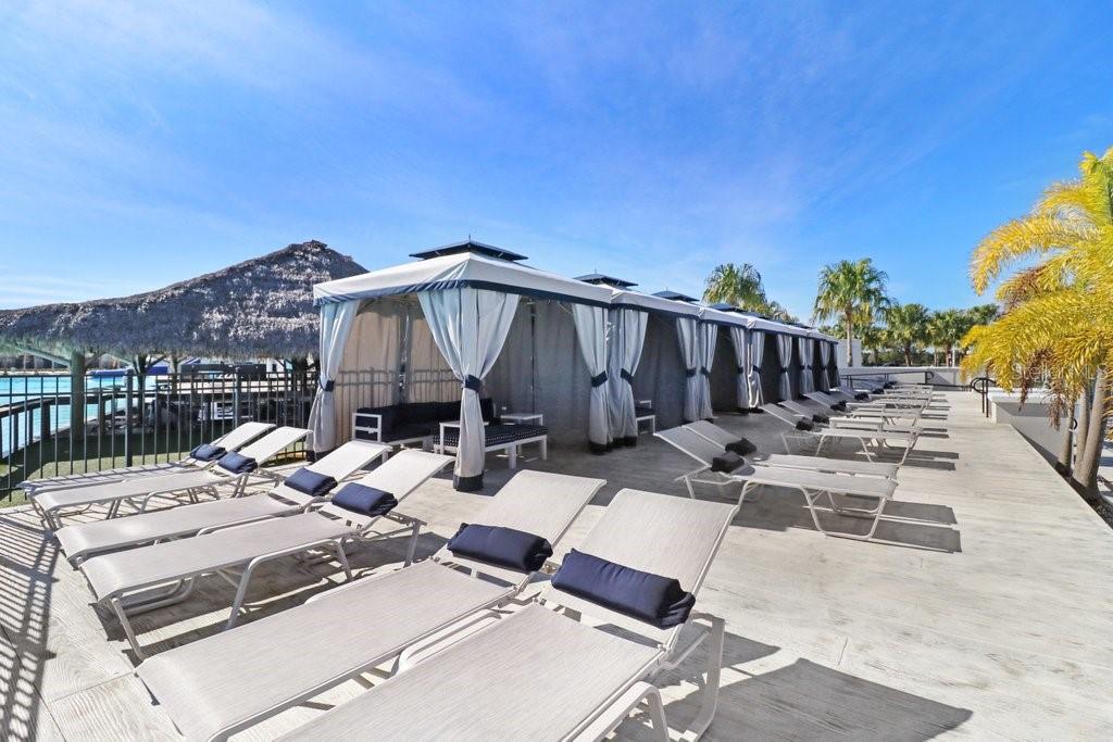 31962 BLUE PASSING LOOP