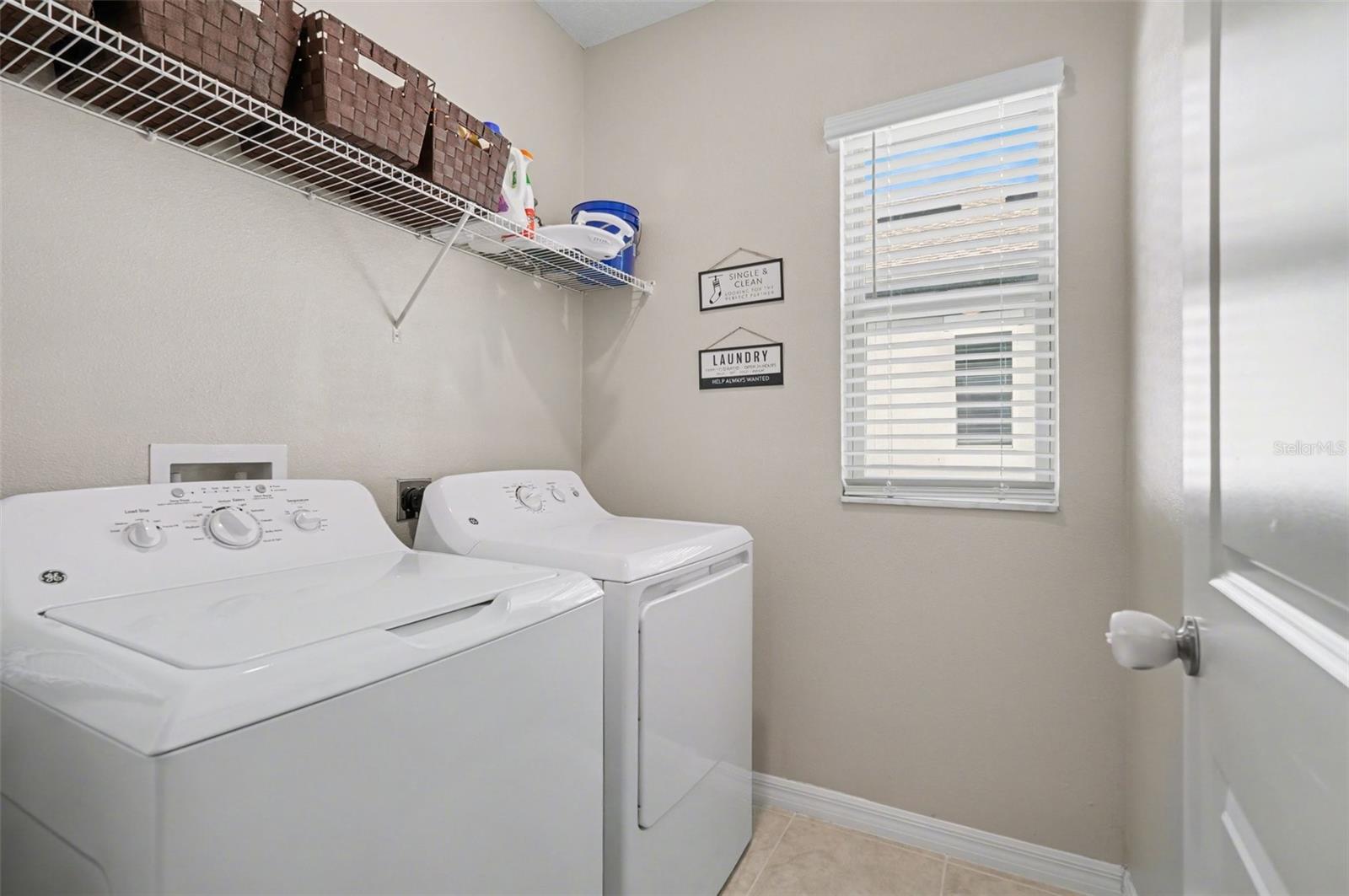 31962 BLUE PASSING LOOP