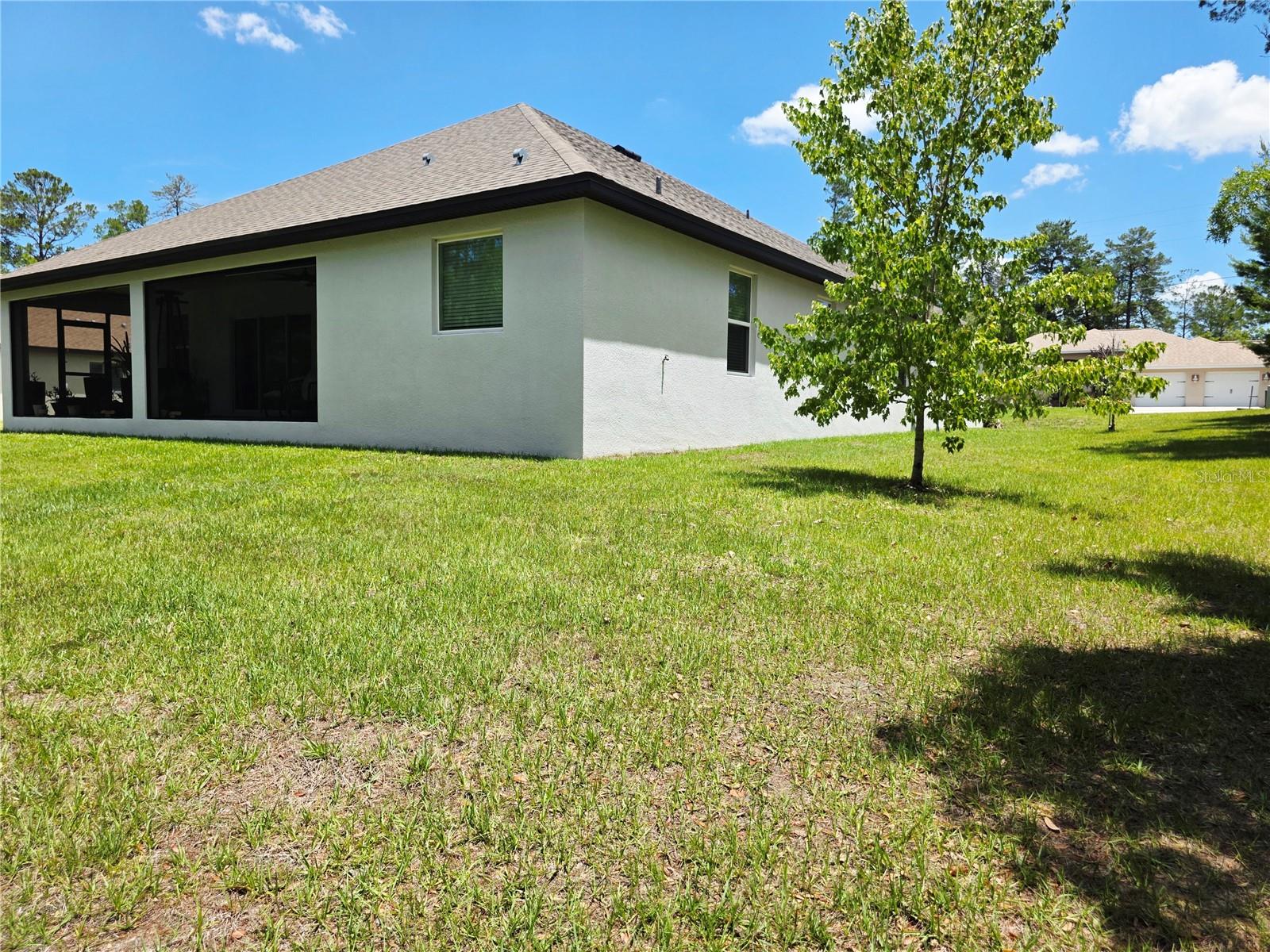 15 LONE PINE ST