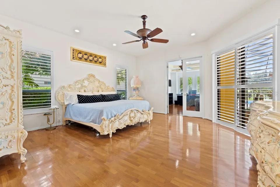 30324 LAURELWOOD LN