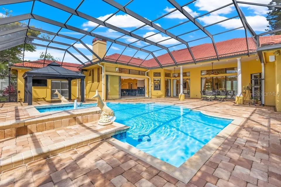 30324 LAURELWOOD LN