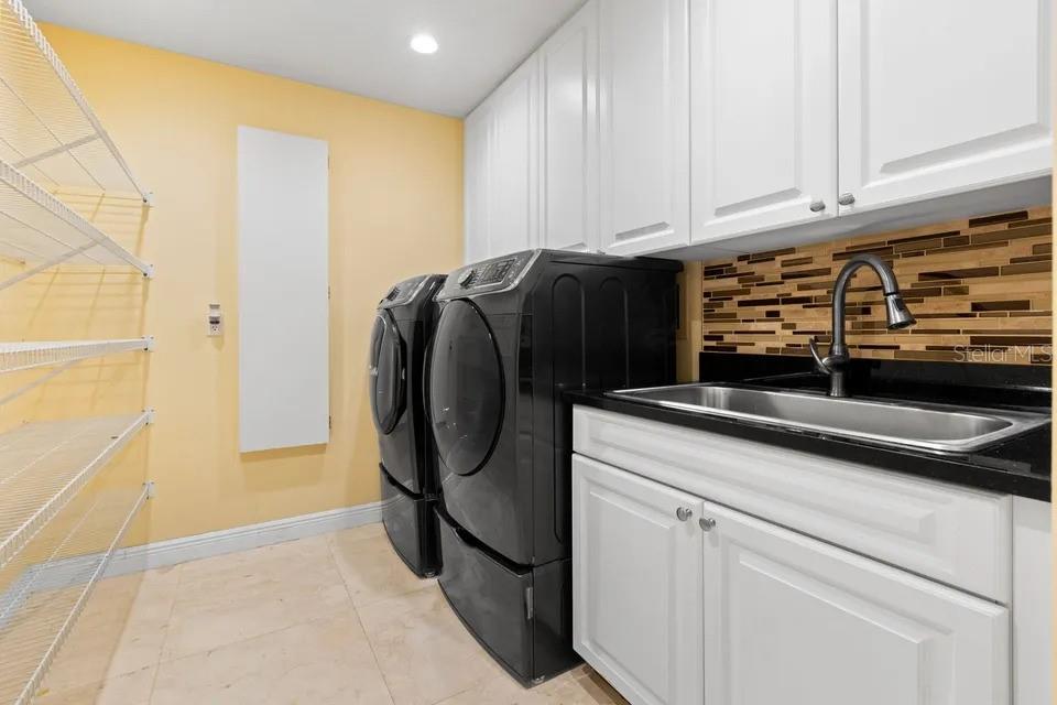 30324 LAURELWOOD LN