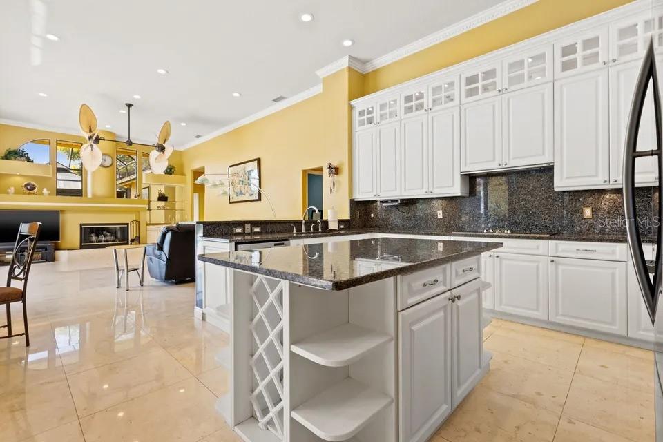 30324 LAURELWOOD LN