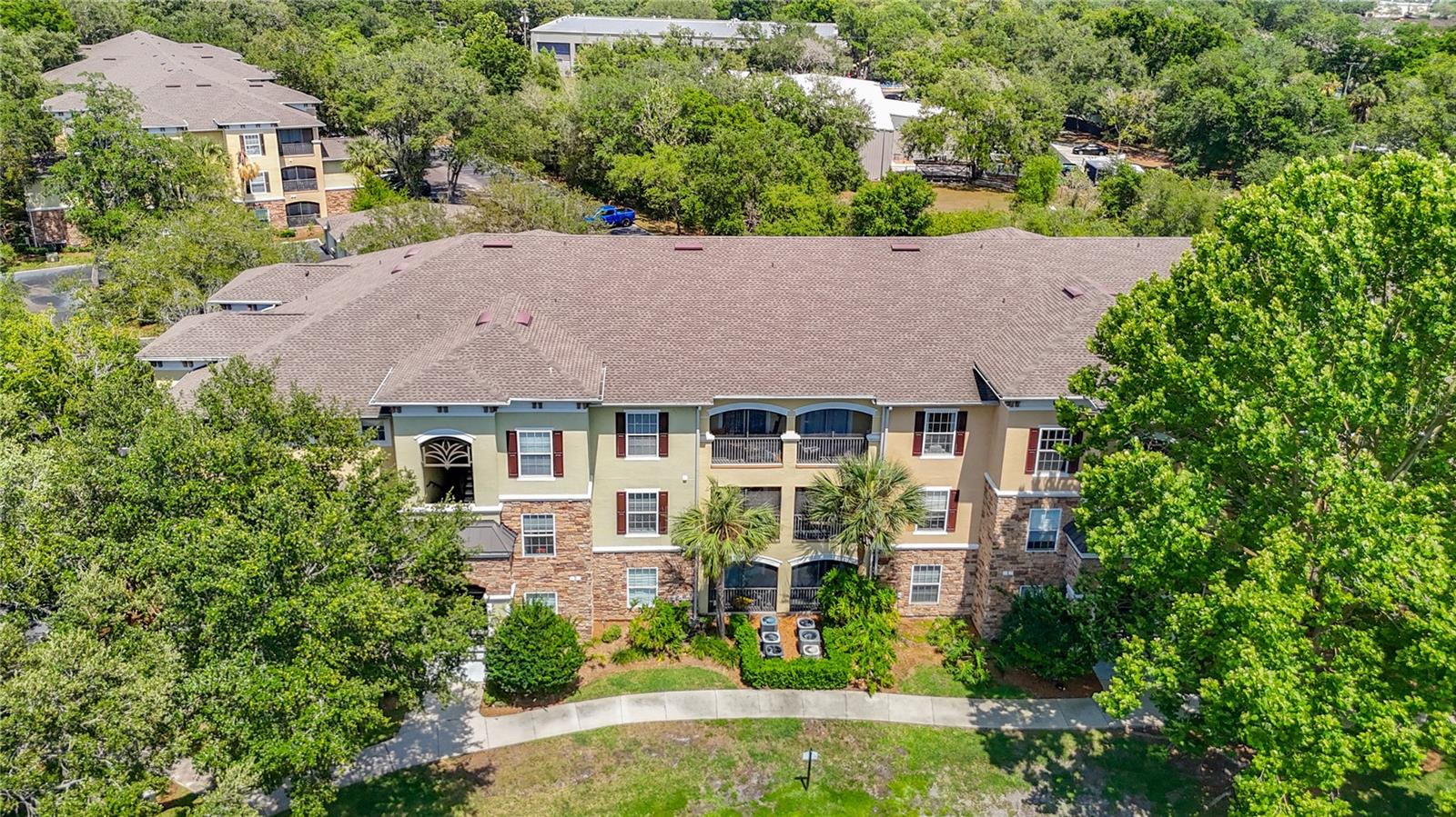 10201 COURTNEY PALMS BLVD #203