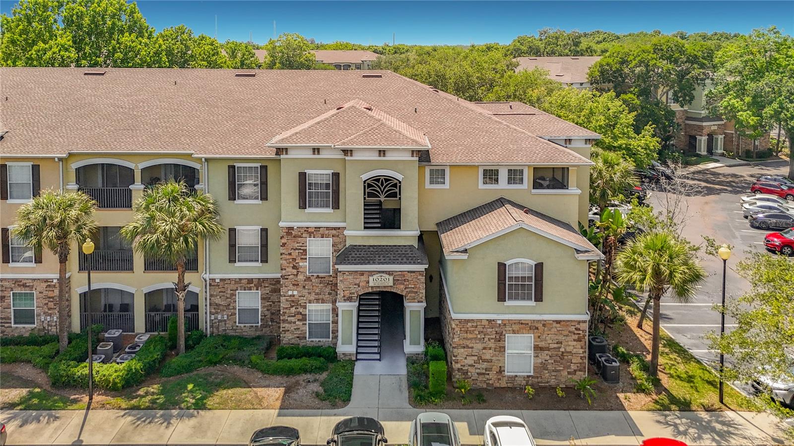 10201 COURTNEY PALMS BLVD #203