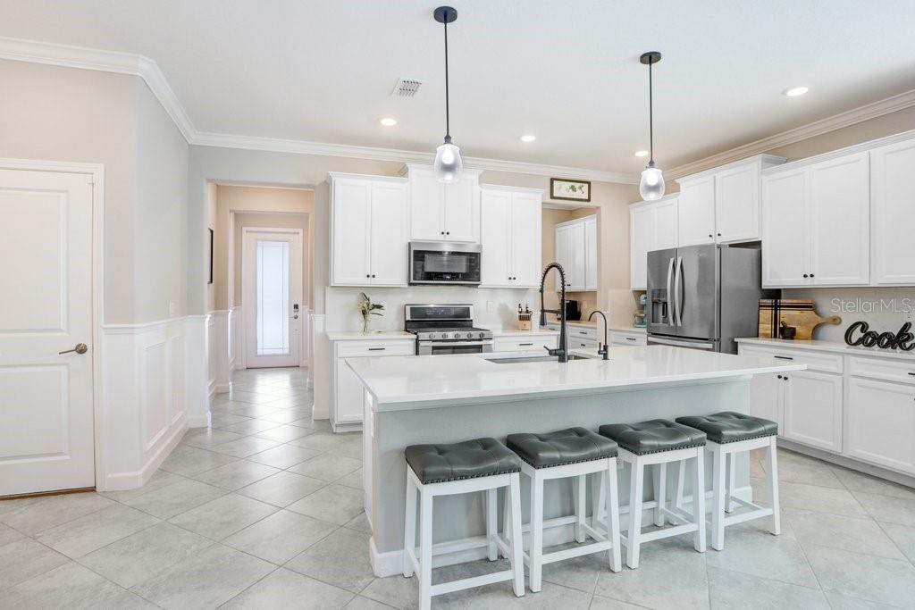8721 SAVORY WALK DR