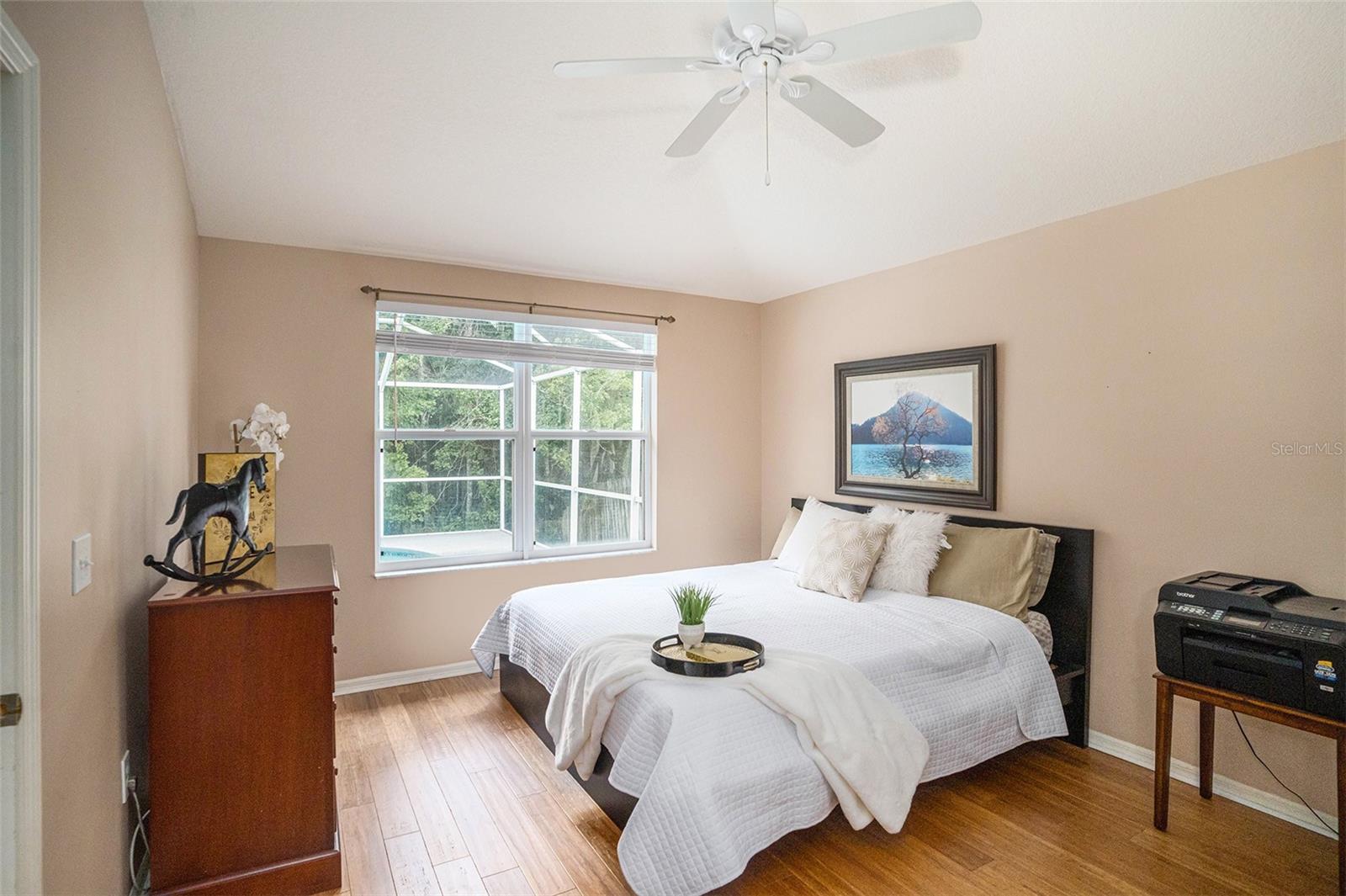 2132 RENSSELAER DR