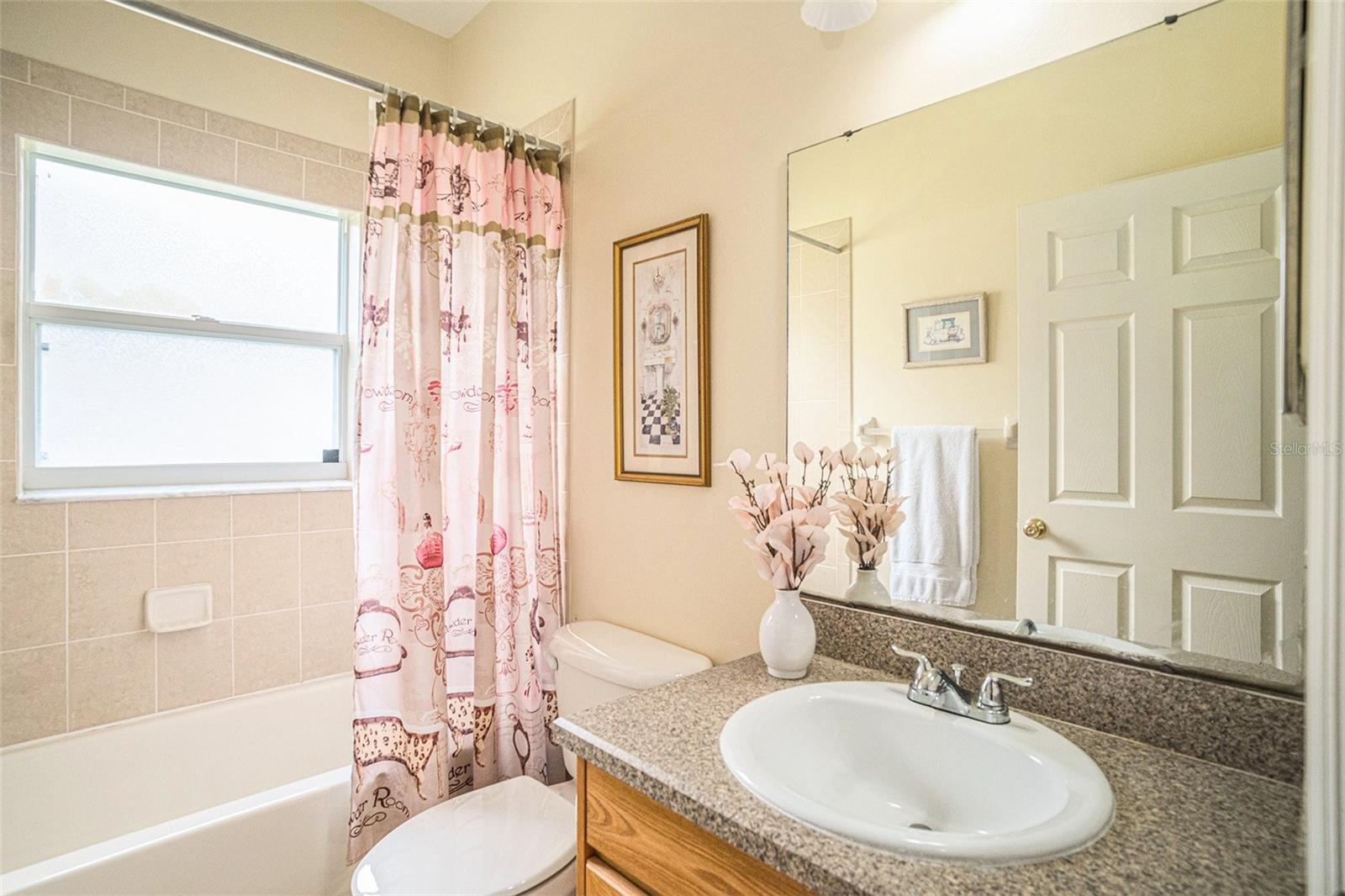 2132 RENSSELAER DR